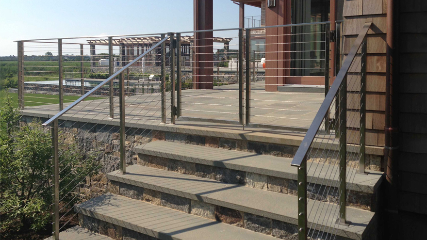 Double gates with cable railing